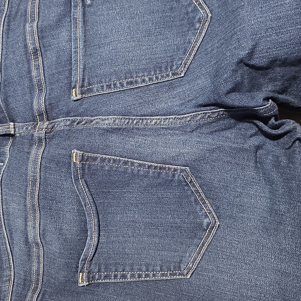 Hollister distressed jegging - Picture 5 of 6